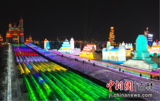 �L(zh��ng)����ѩ����سɞ�����οʹ򿨵ğ��T���c(di��n)������/�z