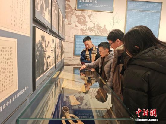 ���L�F(tu��n)���څ��^����ʡ���F(xi��n)��ʷչ���T���� �z