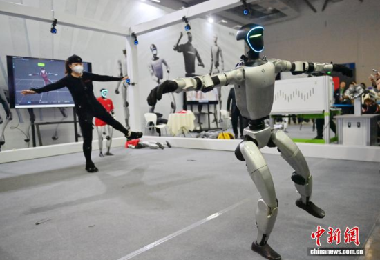 3��26�գ������L(zh��ng)�����C(j��)���ˌ�(sh��)�r(sh��)ģ�M�˵Ą�(d��ng)���������� �z